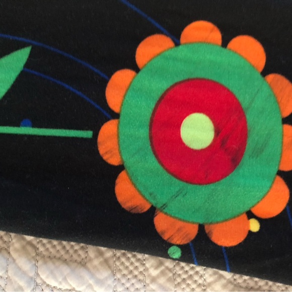 Fun soft leggings by LA 12ST - Picture 5 of 5